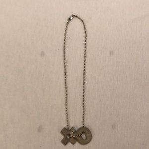 XO Necklace